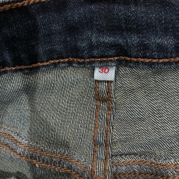 Levi’s Dark Wash Denim Shorts - Picture 5 of 5